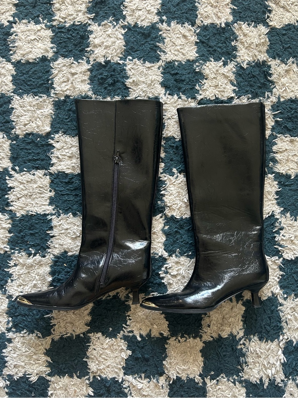 Shoe Dazzle Black Patent Pointed-Toe calf Boots with kitten heels